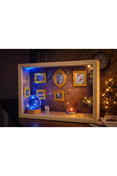 stilhan 21X30 CM AHŞAP LED IŞIKLI MÜZE ÇERÇEVE 6 GOLD ÇERÇEVELİ