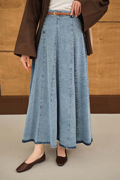 LOCCO Γυναικεία τζιν φούστα με λεπτομέρεια ραφής και φερμουάρ στο πλάι, σε χρ...