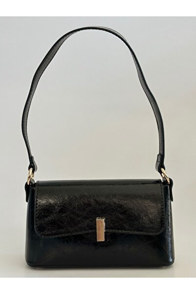 Boutiquehaki Elora Lock Detail Shoulder Bag Black