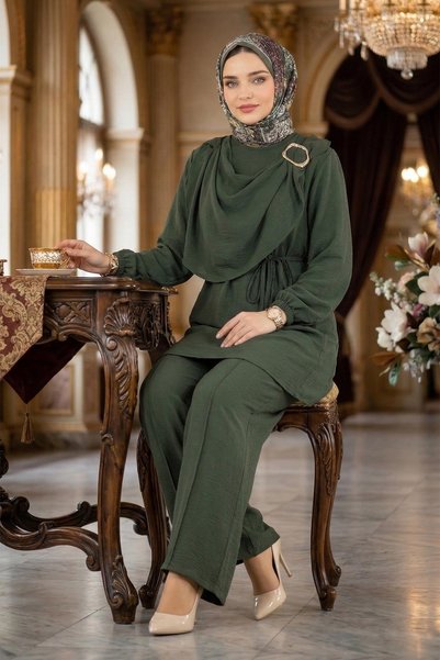 hafsamina Costum Ayrobin cu cu cataramă pantaloni Yandan Haki HM2901
