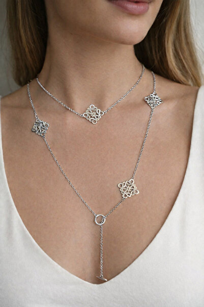 ANKA JEWELLRY قلادة نسائية فضية اللون من ماركة LOVE MODEL