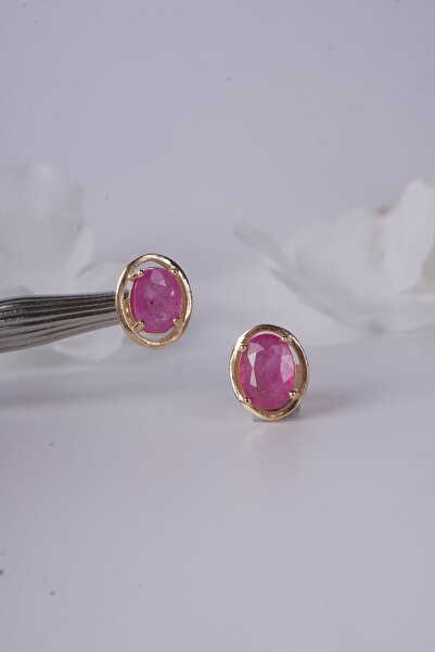 Aksesuaring 6*8 mm Yakut Taşlı Gümüş Küpe