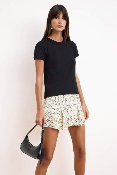 ترينديول كوليكشن تي شيرت أسود فاخر أساسي عادي/عادي بأكمام قصيرة محبوك من نوع ...