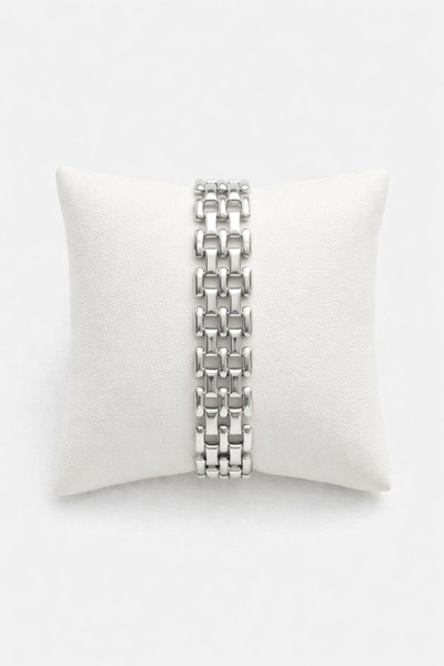 Crc Bijuteri سوار نسائي فضي اللون