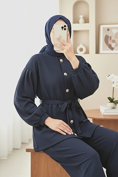 Modamorfo بدلة غوص بأكمام بالونية وحزام على الخصر وأزرار أمامية - لون كحلي