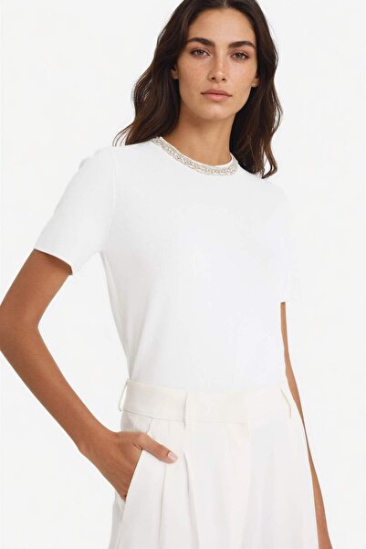 DeFacto Regular Fit Pullover mit Rundhalsausschnitt und besticktem Krepp, kur...