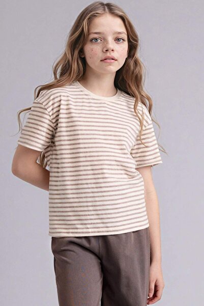 DeFacto Kız Çocuk Relax Fit Bisiklet Yaka Çizgili Kısa Kollu Okul Tişörtü C77...