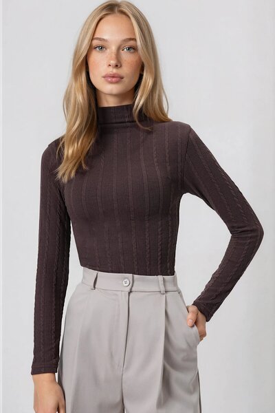 VAGGON Μπλούζα από πλεκτό ύφασμα με ψηλό γιακά από λύκρα