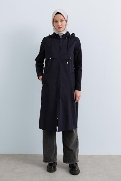 Nihan Seyyar Kapşonlu Cep Detaylı Kap Lacivert