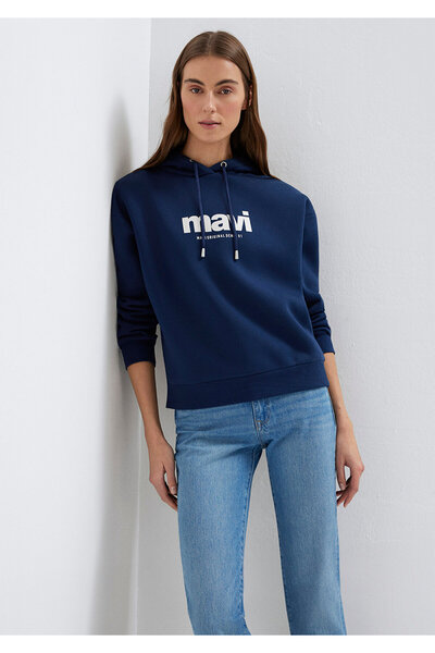 Mavi Marineblaues Kapuzen-Sweatshirt mit Logo-Print 168334-70488