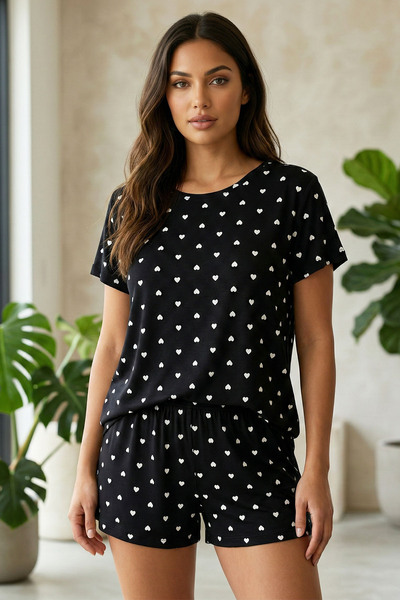 Siyah İnci siyah beyaz kalp desenli Viskon Örme Şort Takım7636