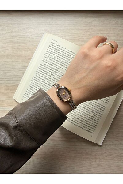 rubsey ساعة يد نسائية كلاسيكية بتصميم معدني بسيط مع حزام داخلي وردي اللون