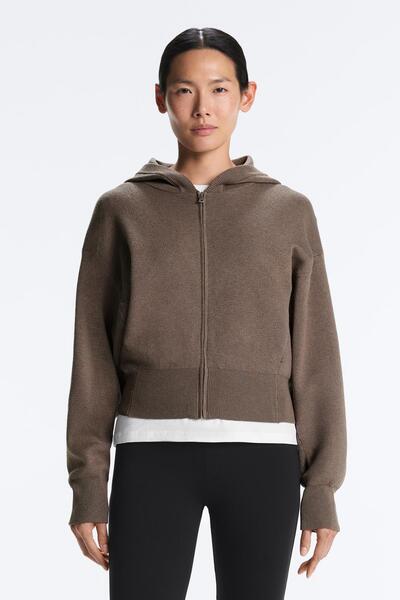 Oysho جاكيت بغطاء رأس وتفاصيل جانبية