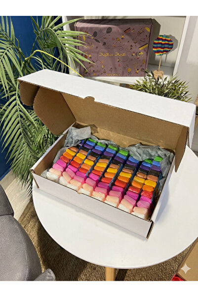 Kids skills عيدية سكوشي صلصال 8 حبة مع بوكس أبيض توزيعات اطفال