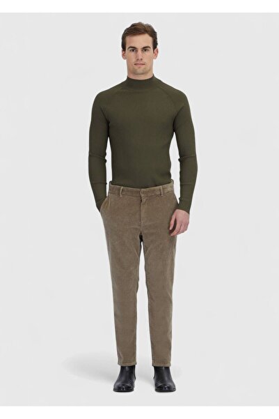 Ramsey بنطلون كاجوال من مزيج القطن المخملي ذو نسيج مسطح من ماركة مينك