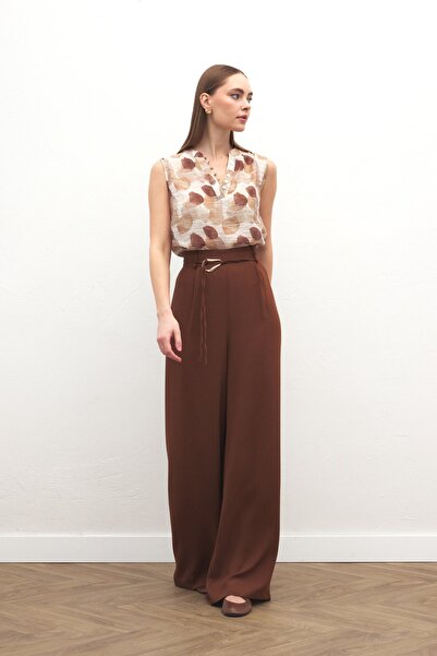 Sateen بنطلون كاجوال بحزام - بني