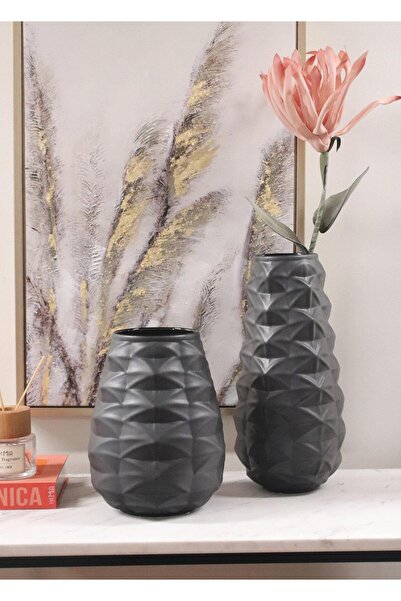The Mia Licia Ceramic Vase Black 17X17X37 cm