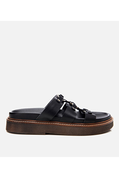 Hotiç Γυναικείες δερμάτινες φλατ παντόφλες με μαύρη πόρπη