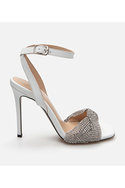 Hotiç Γυναικείο δερμάτινο βραδινό φόρεμα εκρού με τακούνι σανδάλια