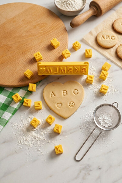 Karmelom Studio مجموعة طوابع الحروف الكبيرة والرموز مع قفل (31 قطعة) - ستامبا...