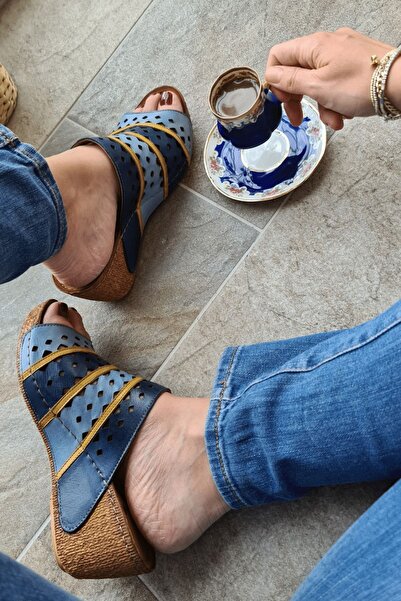 İNZE AYAKKABI Фоча - Сини многоцветни пантофки от естествена кожа