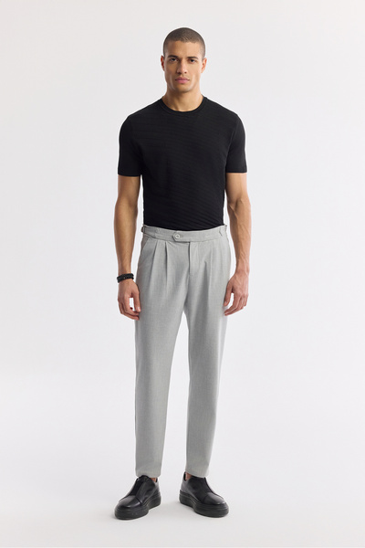 Avva Pantaloni pentru bărbați, gri clasici, cu pliuri în talie, cu detaliu ep...