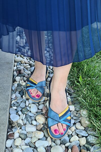 İNZE AYAKKABI Алачаты - Сини многоцветни сандали от естествена кожа