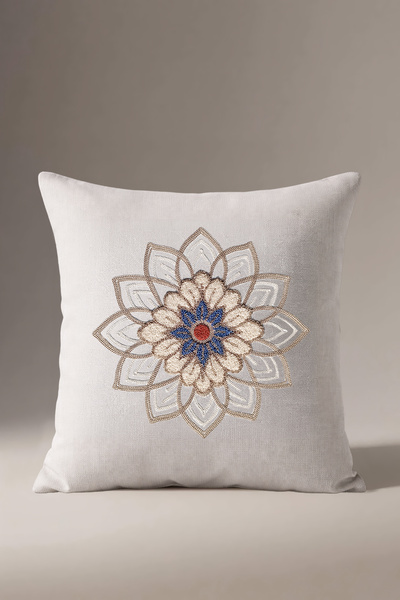 ARYADA Seal-Patterned Throw Pillow Cover Punch Embroidered