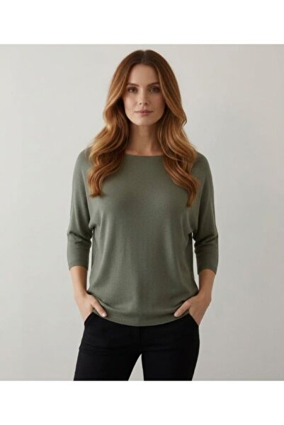 URUMDAY بلوزة تريكو بأكمام ثلاثية الأرباع وياقة دائرية من ميرسريز (كابري)