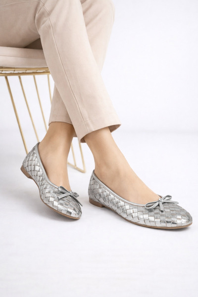 Noliva Women's Silver Faux Leather Textured Knitted Patterned Bowknot Ballerinas