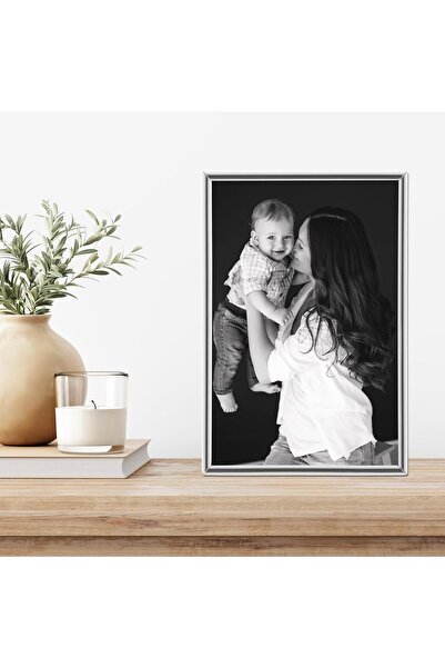 ASTERA Silver Colored 10X15 cm Metal Picture Frame - Simple and Stylish Design