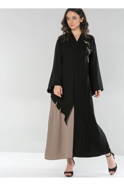 Bousni Tussles embellished plain abaya