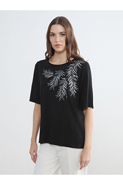 LC Waikiki Γυναικείο μπλουζάκι Özmarka New Season με λουλουδάτο σχέδιο και λα...