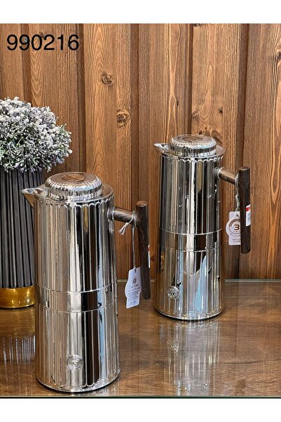 Louvre هو طقم ترامس (دلال) شاي وقهوة مودرن، يتميز بتصميم عصري