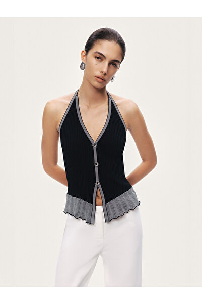 Nocturne Düğme Aksesuarlı Halter Yaka Triko