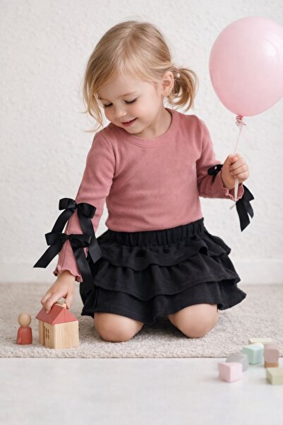 tunays shopping بلوزة بأكمام طويلة للفتيات تفاصيل فيونكة مع تنورة متعددة الطب...