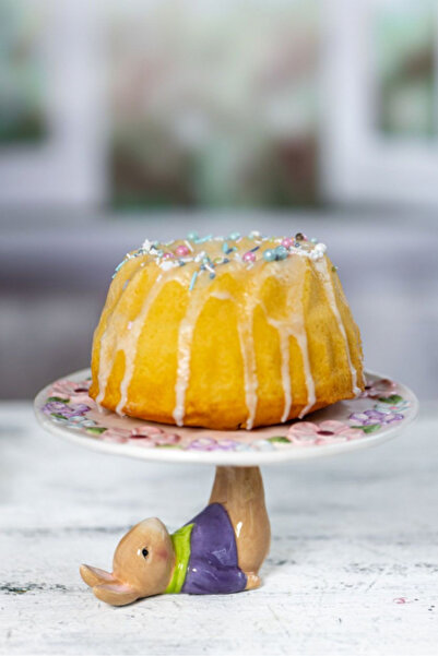 Azay Porcelain Cake Stand with Bunny Foot Purple