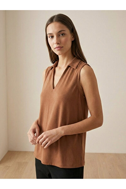 peralist Bluză lungă maro pentru femei, cu guler și detaliu cu șliț crep poli...