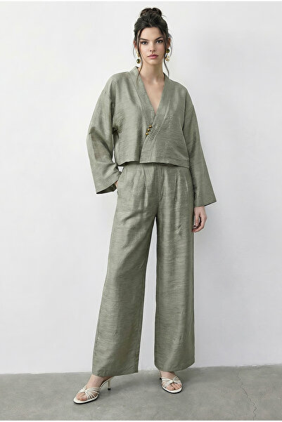 Bianco Lucci Women's Self Floral Print Double-Breasted Kimono with Loose Trou...