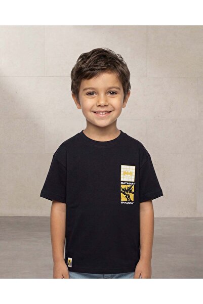 REDTAG تيشيرت أسود للأولاد مطبوع عليه سونيك وباتمان من الأمام والخلف