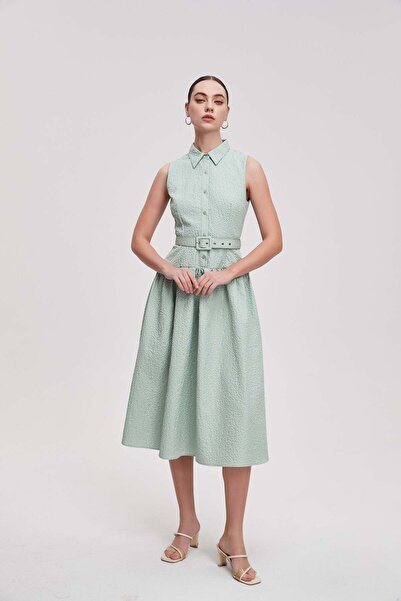 Nichii Sleeveless plain midi dress with belt