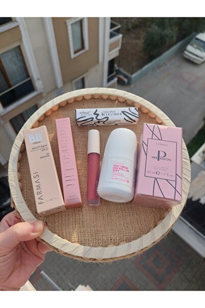 Farmasi Rose Cosmetıcs Set