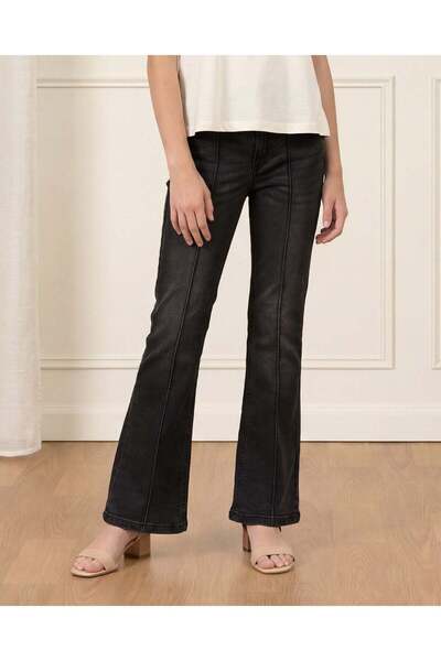 REDTAG بنطلون جينز أسود واسع من الأسفل للبنات في المرحلة الثانوية