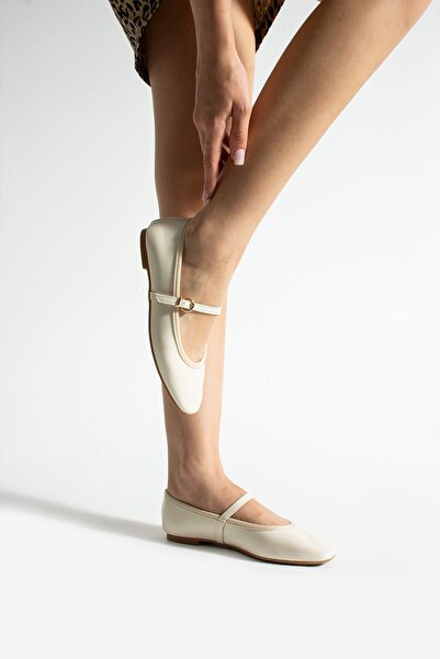 Friend & Trend Suni Deri Oval Burun Kısa Topuk Kadın Babet FT8181