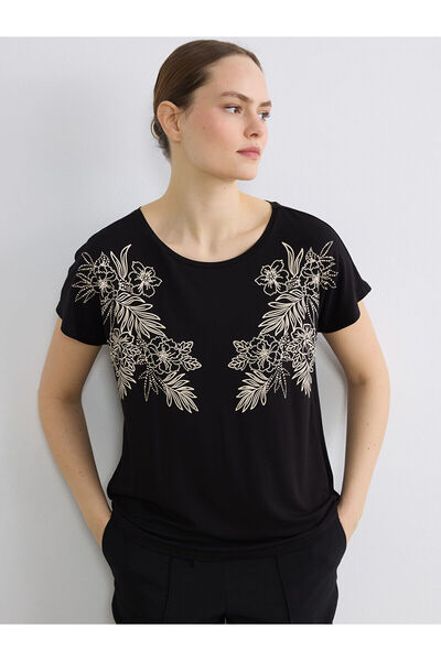 LC Waikiki Γυναικείο μπλουζάκι Özmarka New Season με λουλουδάτο σχέδιο και λα...