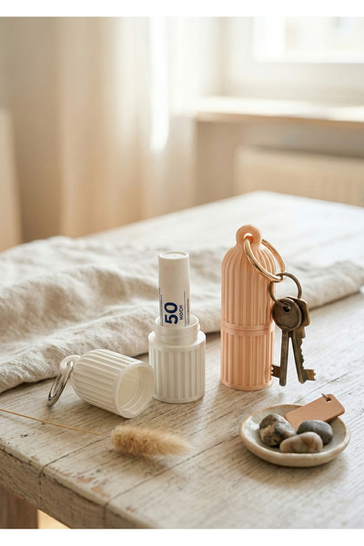 Laurel Design Balmera Çantaya Asılabilir Anahtarlıklı Şık Dudak Balmı Ve Chap...