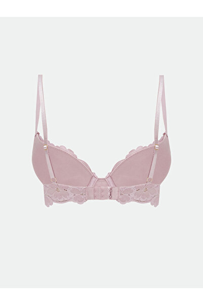 LC Waikiki حمالة صدر دانتيل مبطنة من Underwire