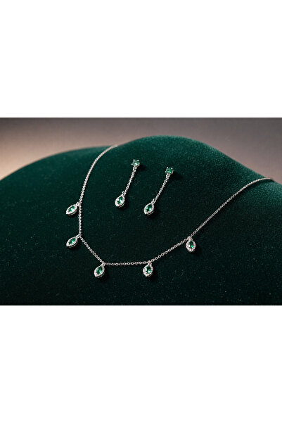 M2 group طقم إيليس الفضي الأنيق بتصميم قطرة الزمرد المتدلية، عقد وأقراط مرصعة...