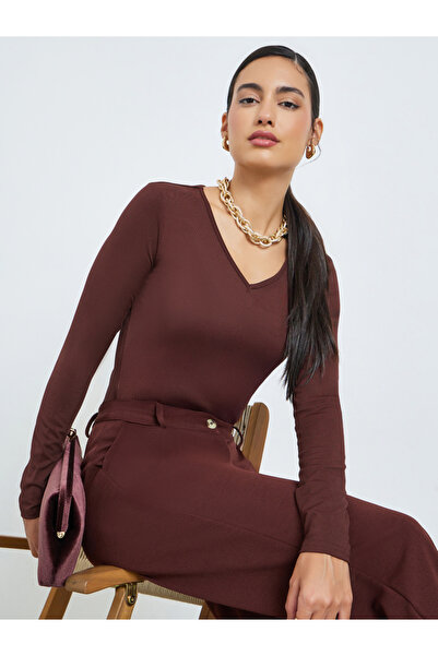 Styli Burgundy Long Sleeve Knit Top