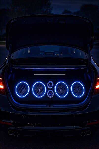 TOWMİ Arabaya/oda ses sistemine renkli neon ışık efekti — şık ve dikkat çekici